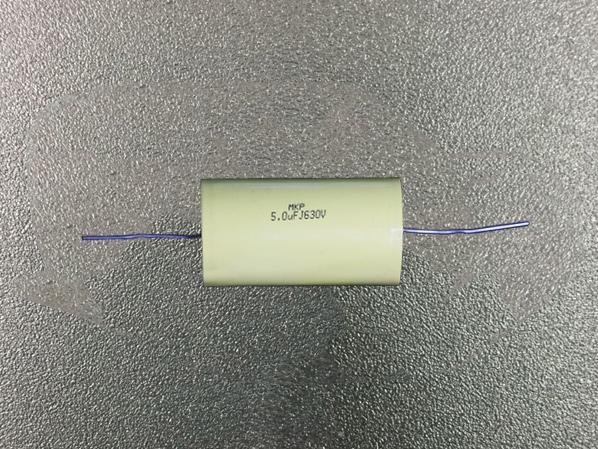 CL20金属化聚酯膜电容器 （轴向）